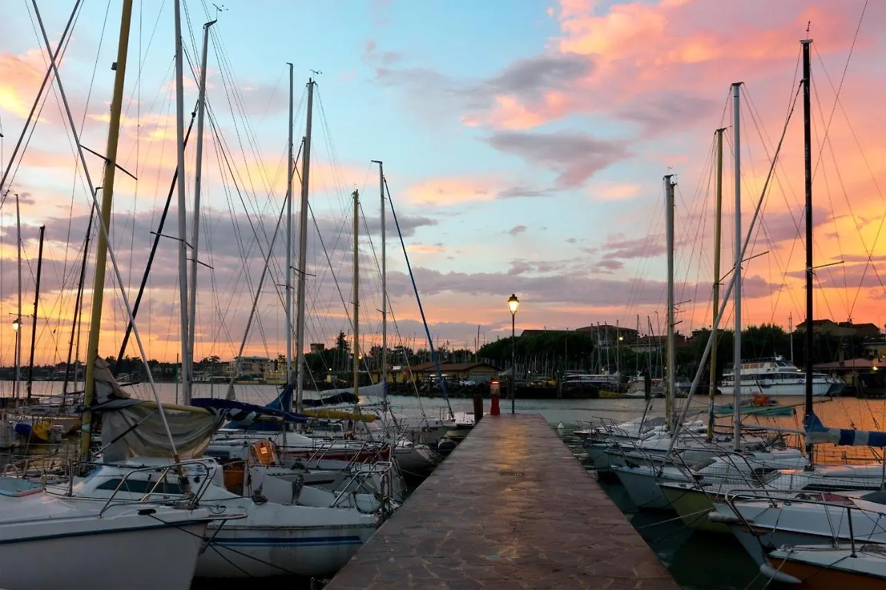 Villa Fiorita Apartments Sirmione