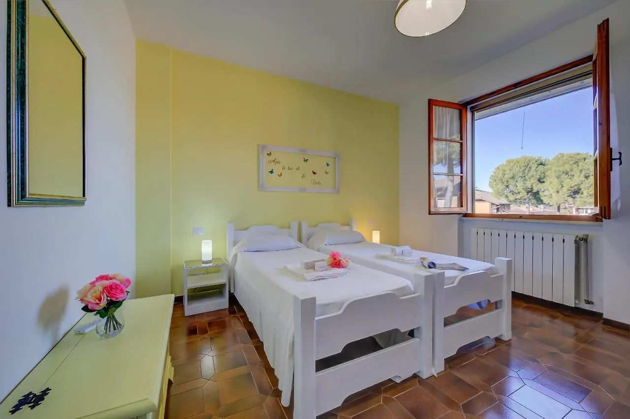 Villa Fiorita Apartments - Happy Rentals Sirmione