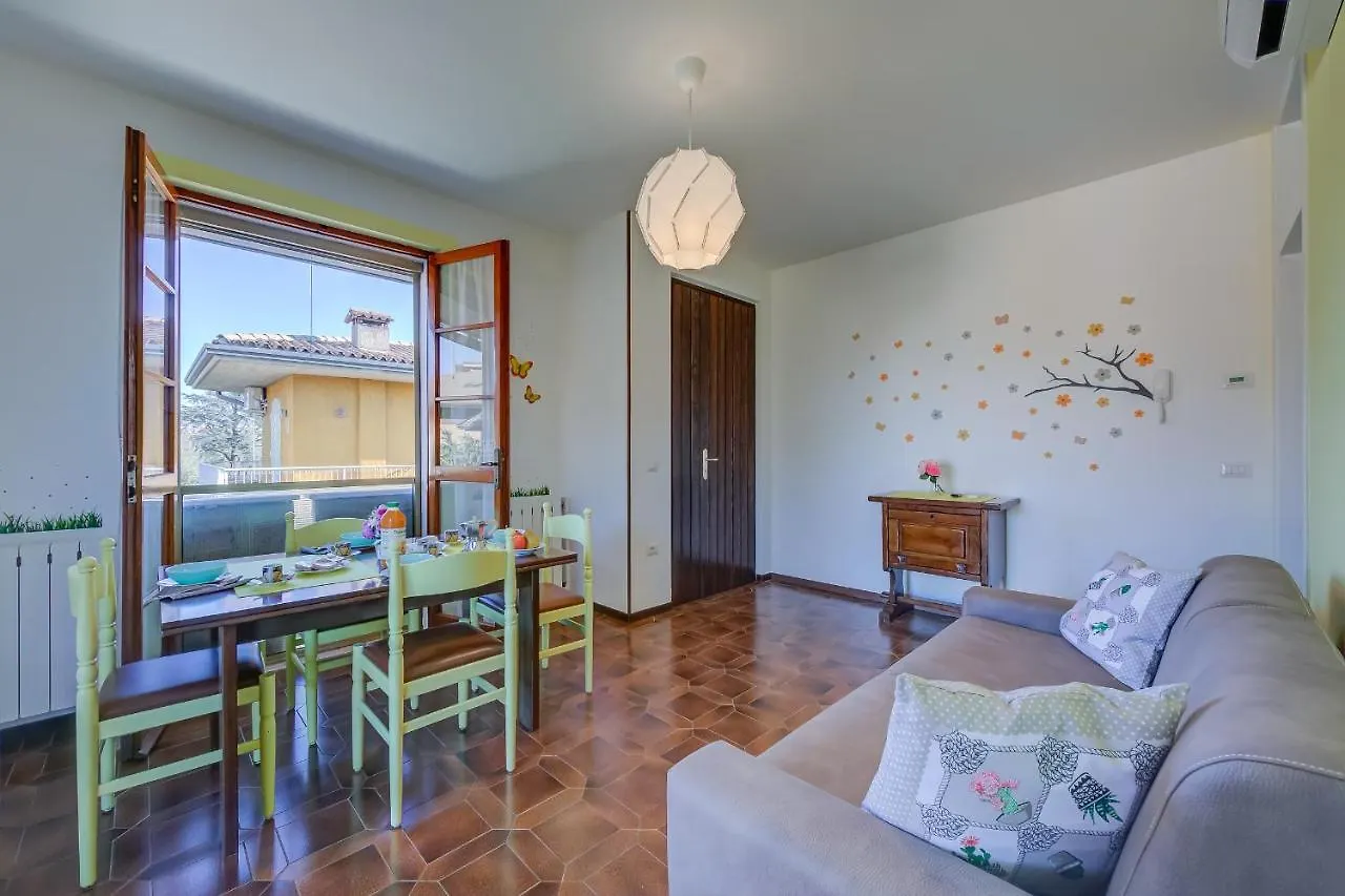 Villa Fiorita Apartments - Happy Rentals Sirmione