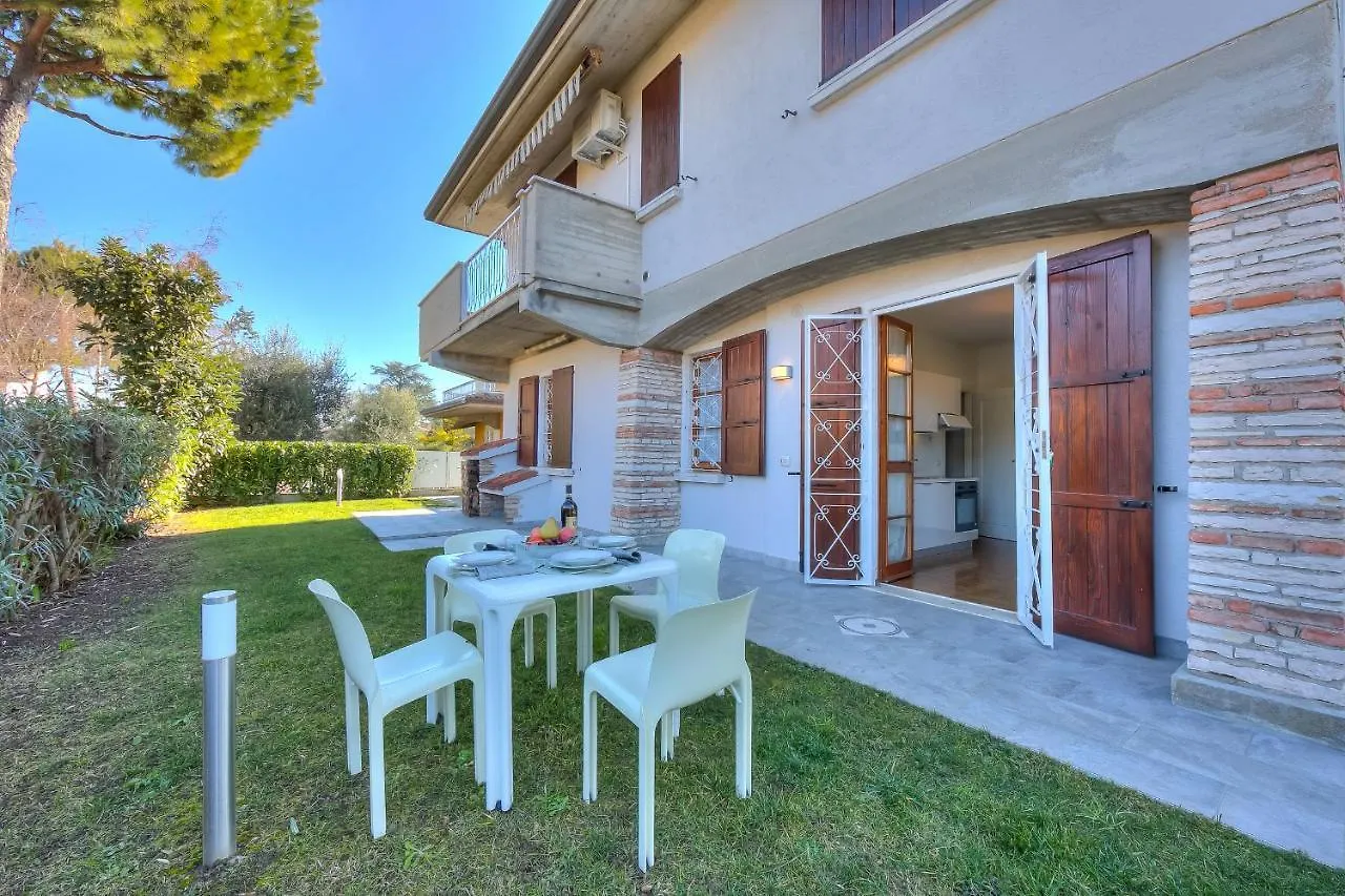 Villa Fiorita Apartments - Happy Rentals Sirmione